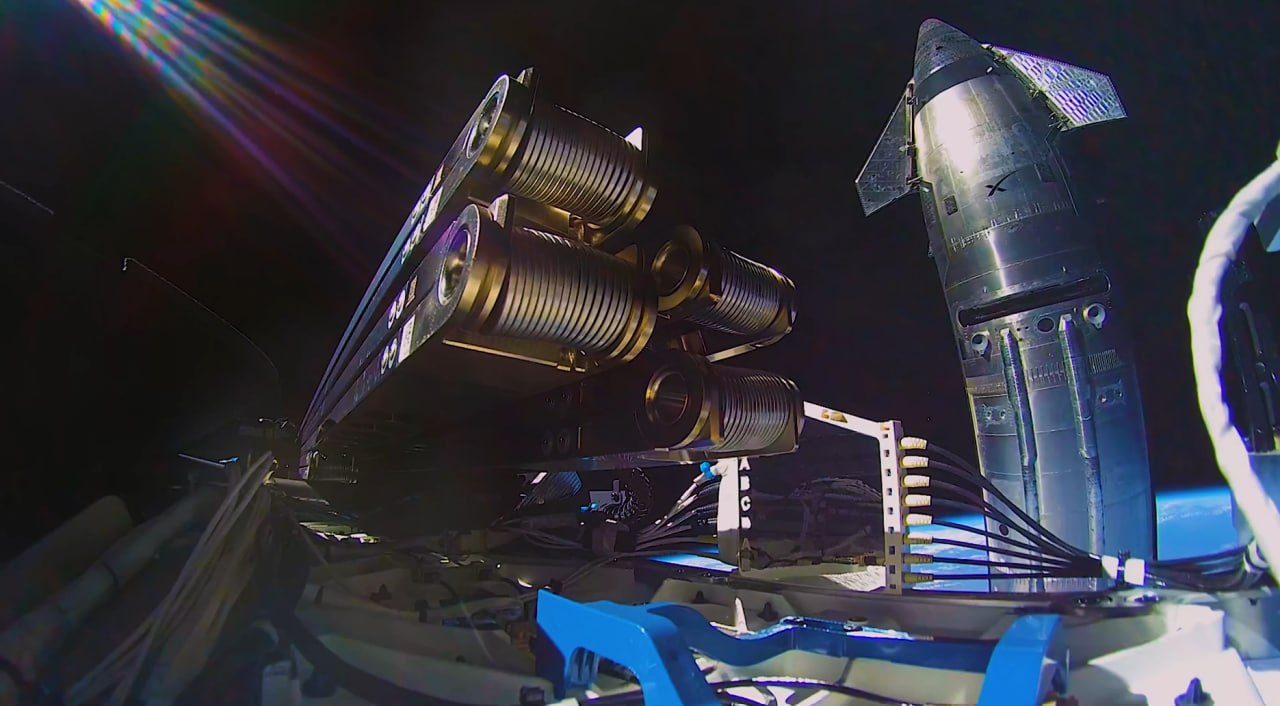 SpaceX Starship Flight 14 Reaches Orbit and Deploys 26 Starlink V3 Satellites