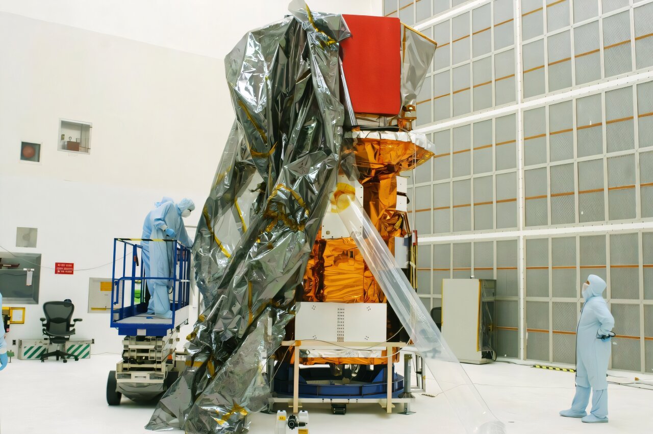 NASA's Bold Robotic Mission to Save the Swift Observatory