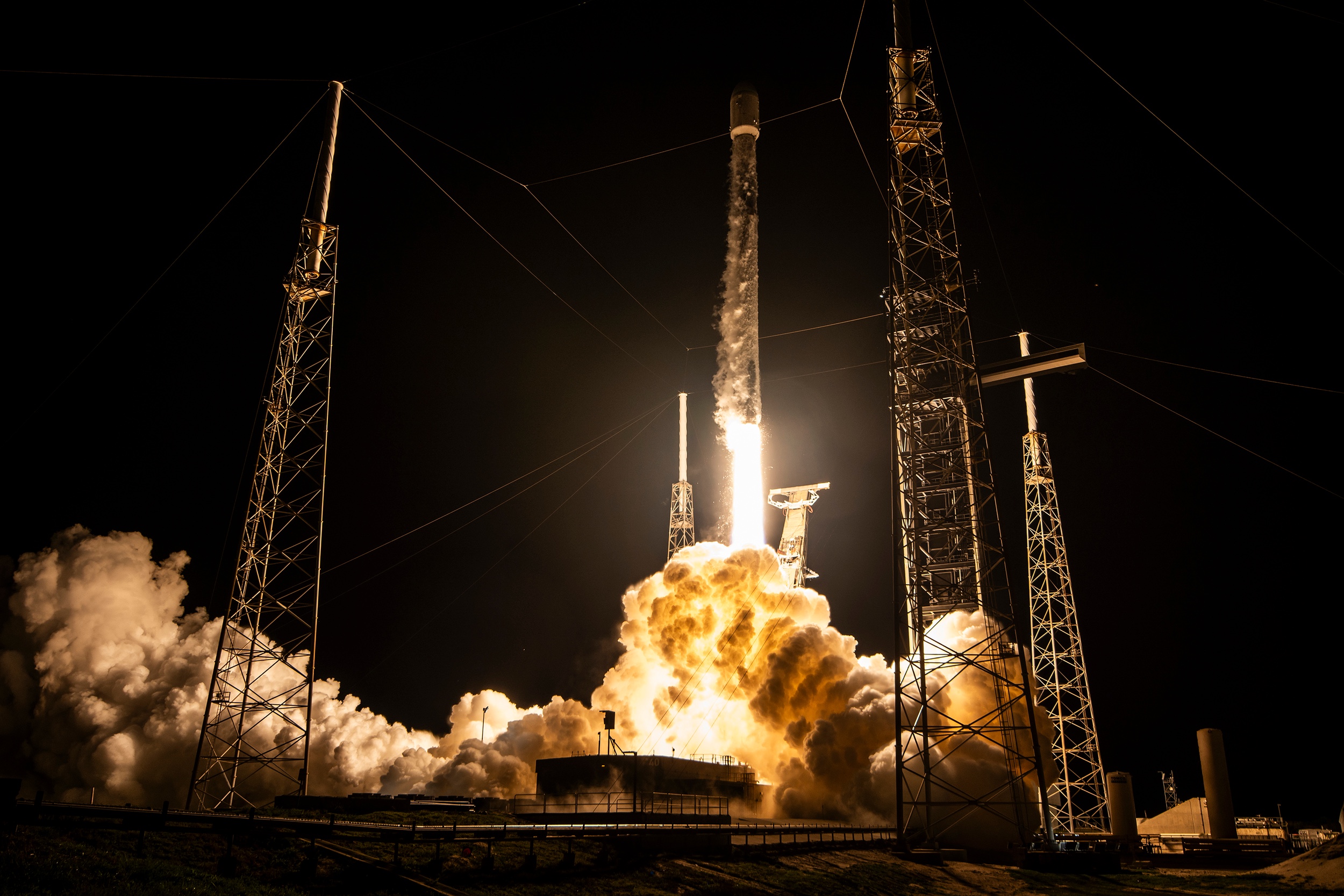 Satellite Operators Secure Launch Deals Amid Market Constraints