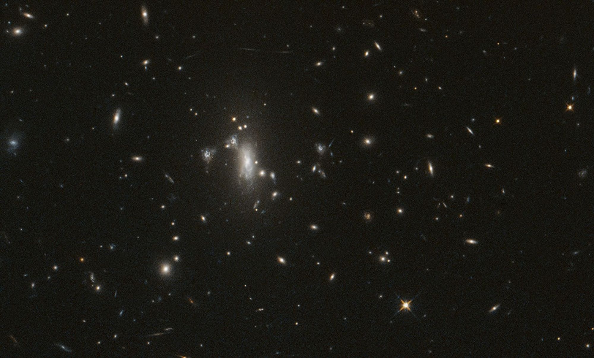 NASA’s Hubble Space Telescope Marks 200,000 Orbits and Monitors Reappearance of Lensed Supernova Athena